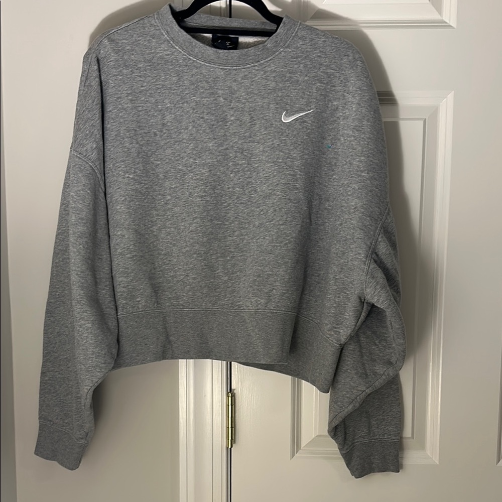 Nike sweatshirt